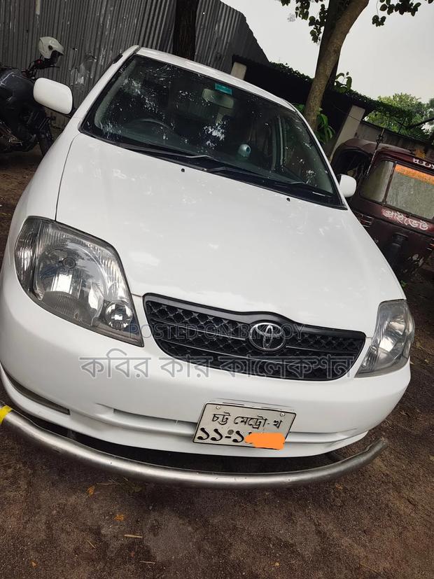 Toyota Corolla 2004 White