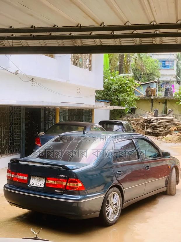 Toyota Vista 1999 Blue