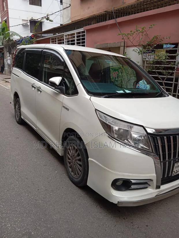 Toyota Noah 2015 White