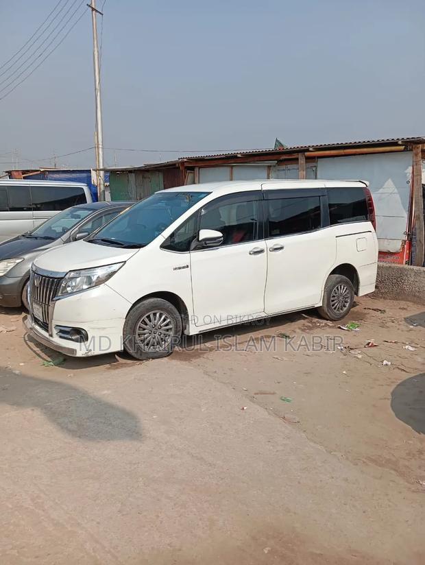 Toyota Noah 2015 White