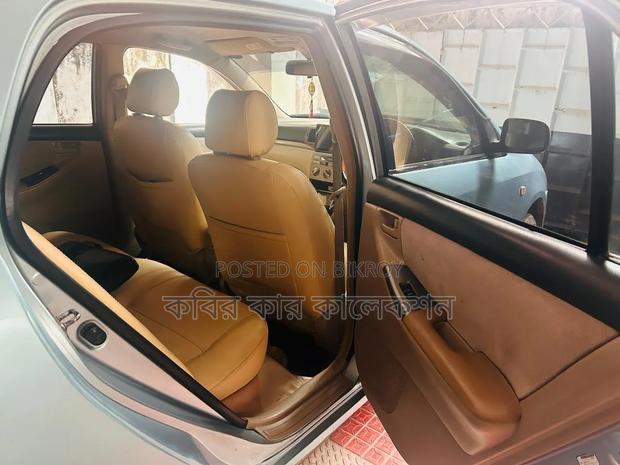 Toyota Corolla RunX 2005 Blue