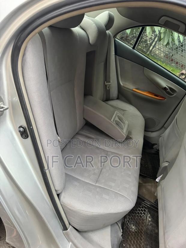 Toyota Axio 1.5 G 2WD 2010 Silver