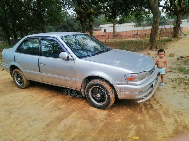 Toyota Corolla Sedan 1995 Gray