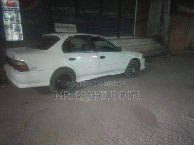 Toyota Corolla 1994 White