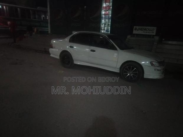 Toyota Corolla 1994 White