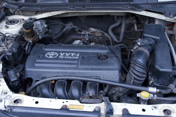 Toyota RAV4 I4 4x4 2006 Pearl