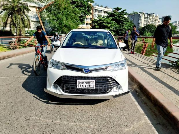 Toyota Axio 1.5 Hybrid 2WD 2017 White
