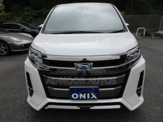 Toyota Noah 2021 Pearl