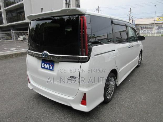 Toyota Noah 2021 Pearl