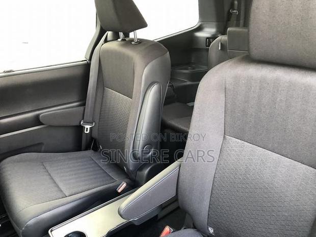 Toyota Noah 2022 Pearl