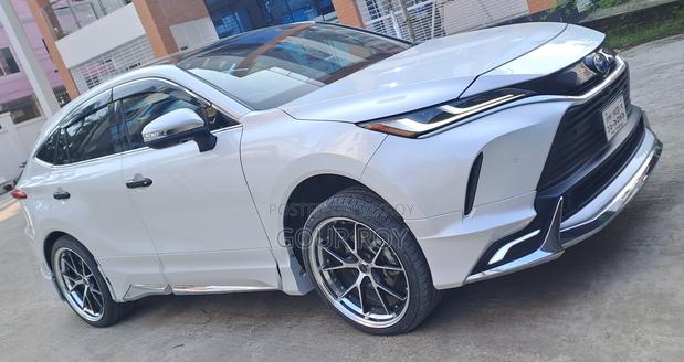 Toyota Harrier Hybrid Z 2023 Pearl