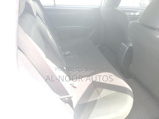 Toyota Corolla Fielder 1.5 Hybrid FWD 2021 White
