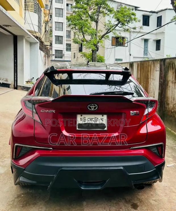 Toyota C-HR 2017 Red