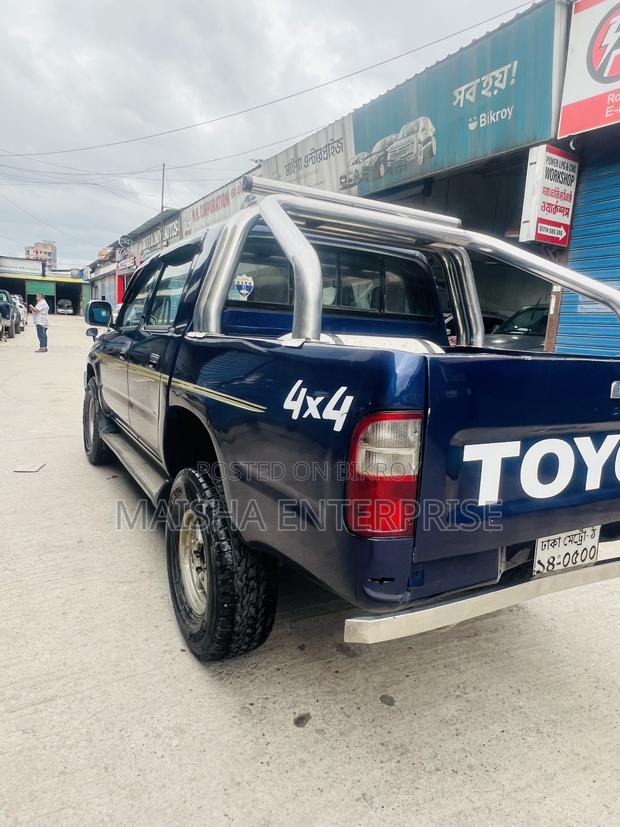Toyota Hilux Surf 1997 Blue