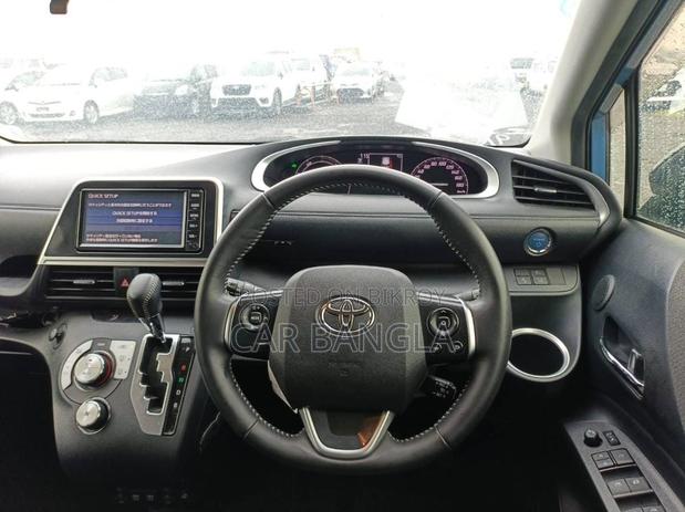 Toyota Sienta 2022 Blue