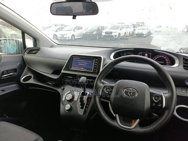 Toyota Sienta 2022 Blue