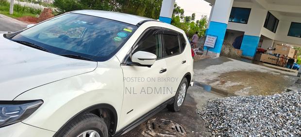 Nissan X-Trail 2017 White