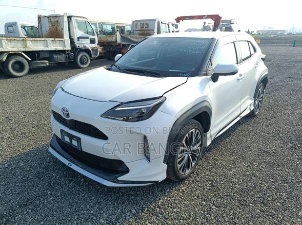 Toyota Yaris Cross 2021 Pearl