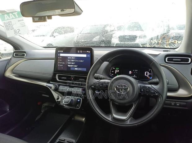 Toyota Aqua 2021 Pearl
