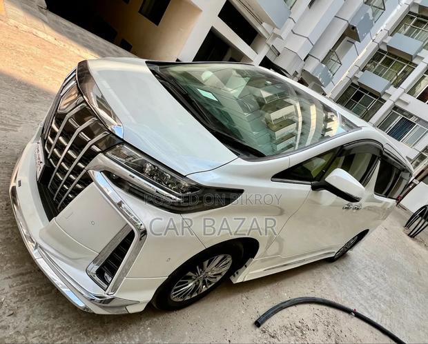 Toyota Alphard 2.5 Hybrid AWD 2019 Pearl