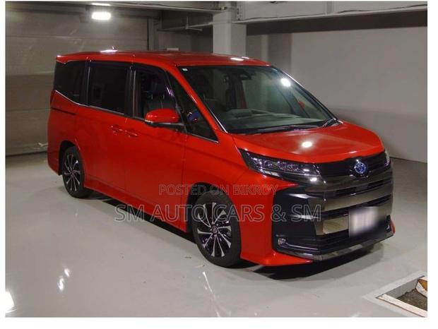Toyota Noah 2023 Red