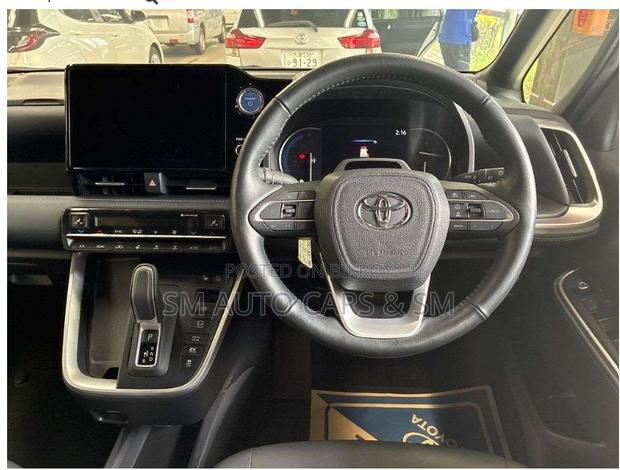 Toyota Noah 2023 Red