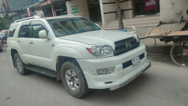 Toyota Hilux Surf 2004 Pearl