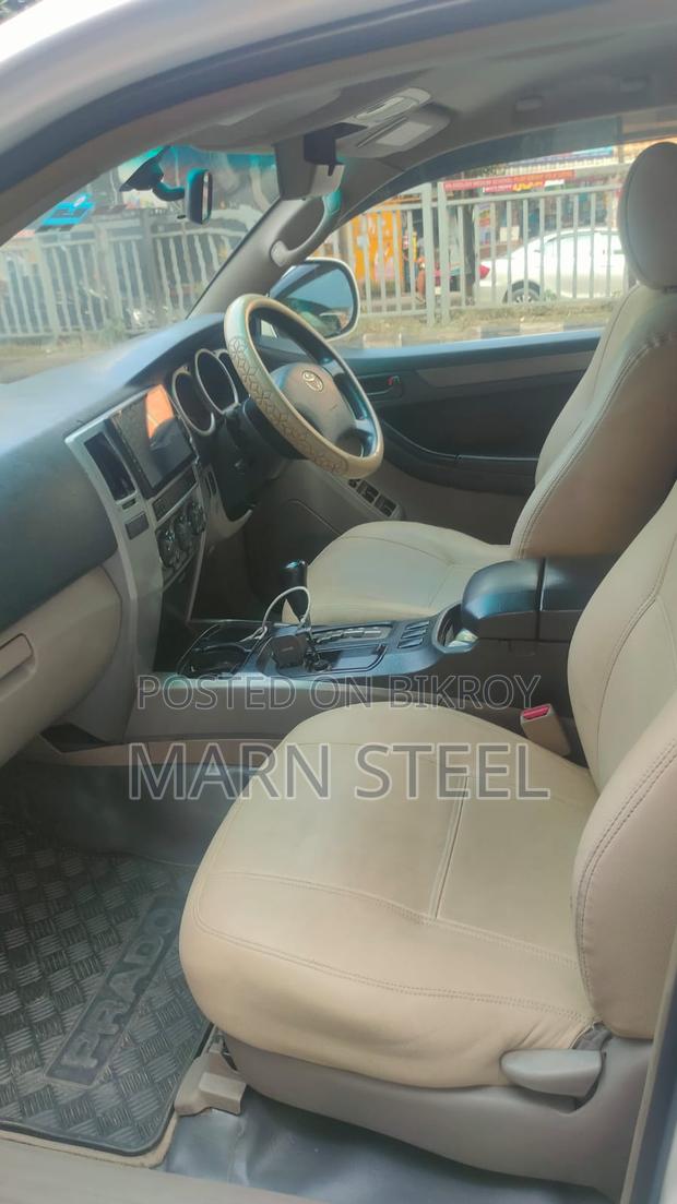 Toyota Hilux Surf 2004 Pearl