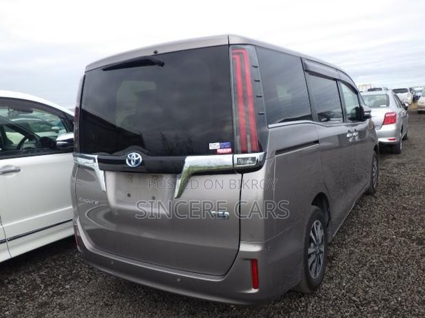 Toyota Esquire 2021 Brown