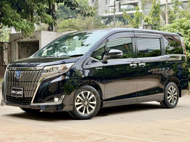 Toyota Esquire 1.8 FWD Hybrid (7 seater) 2019 Black
