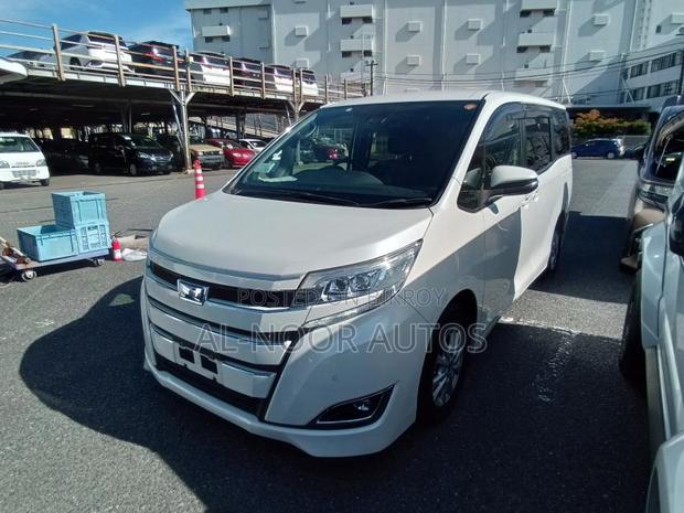 Toyota Noah 2021 Pearl