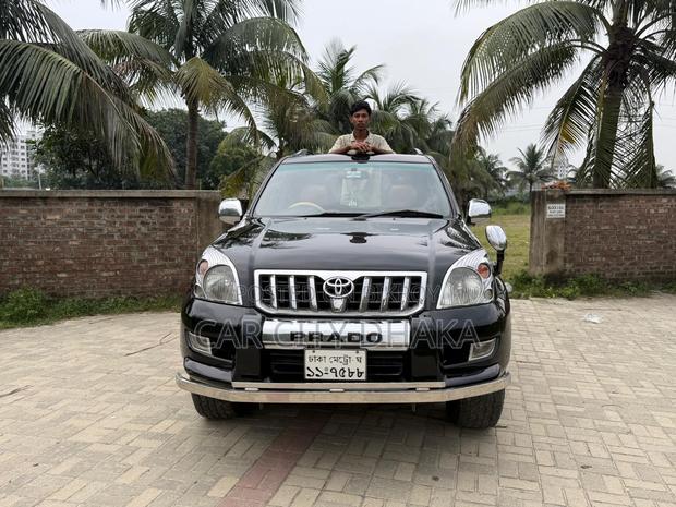 Toyota Land Cruiser Prado 2006 Black
