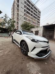 Toyota C-HR 2017 Pearl for sale