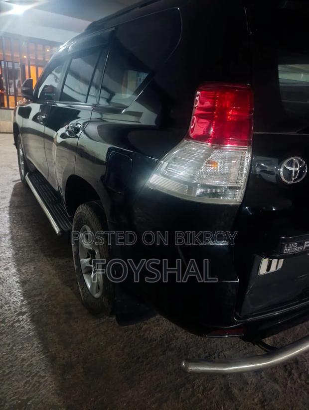 Toyota Land Cruiser Prado 2012 Black