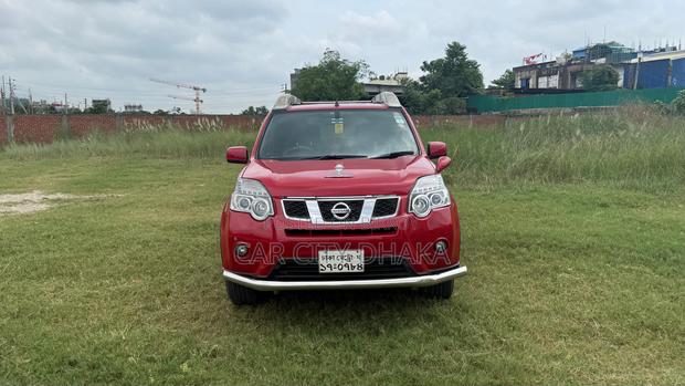 Nissan X-Trail 2011 Red