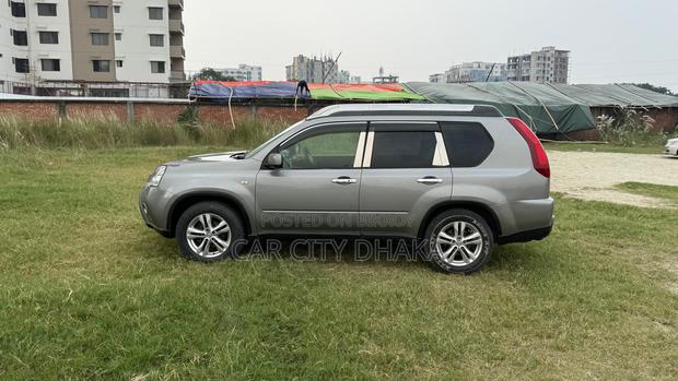 Nissan X-Trail 2012 Gray