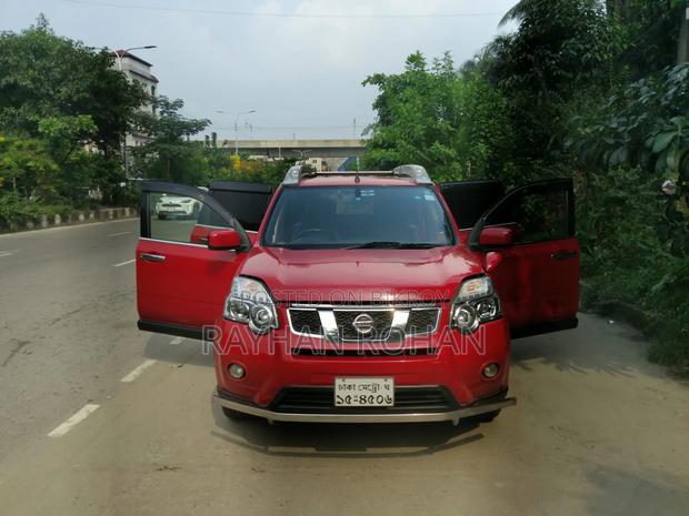 Nissan X-Trail 2.0 Petrol AWD 2013 Red
