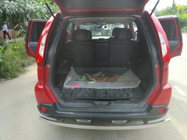 Nissan X-Trail 2.0 Petrol AWD 2013 Red