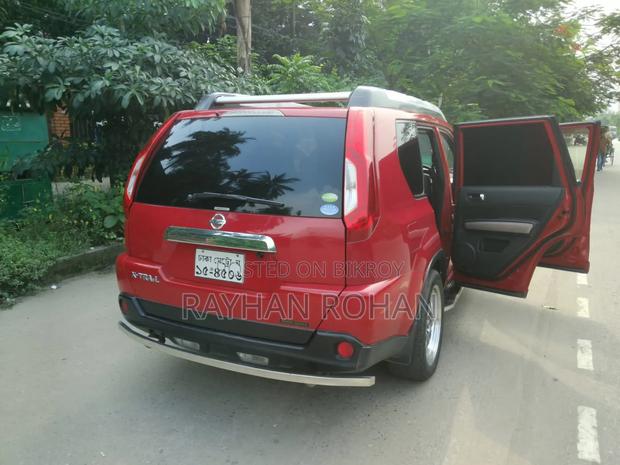 Nissan X-Trail 2.0 Petrol AWD 2013 Red