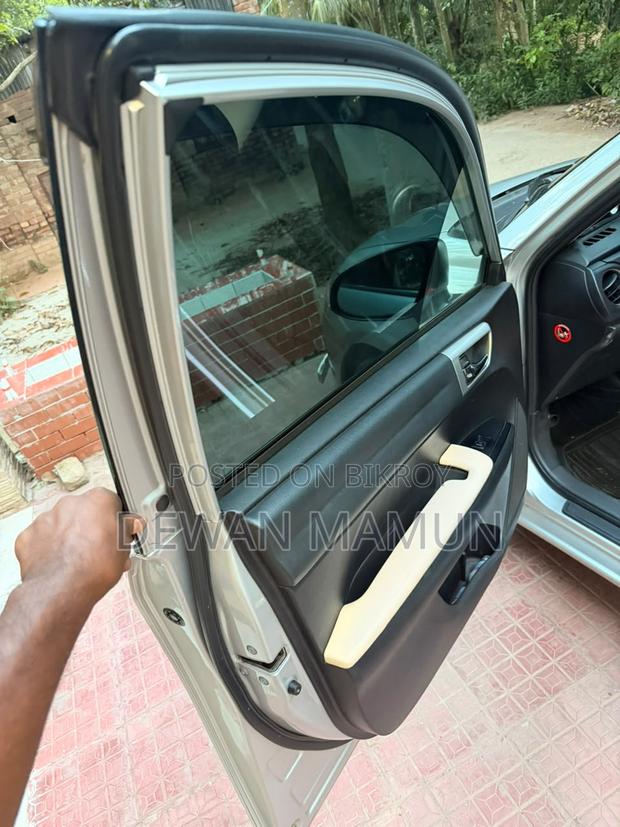 Toyota Axio 1.5 G 2WD 2015 Silver