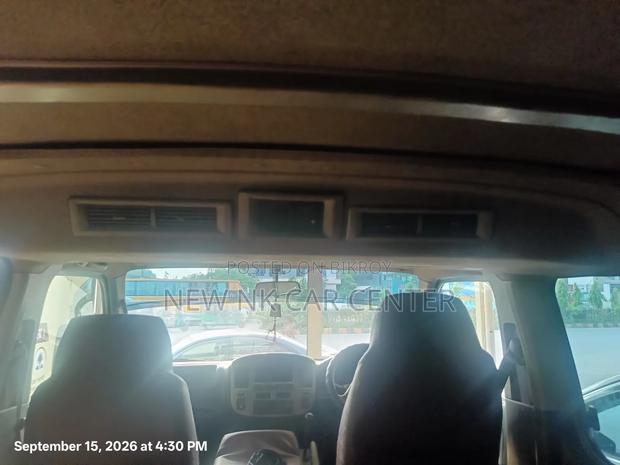 Nissan Caravan 2010 Silver