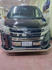 Toyota Noah 2.0 AWD (7 Seater) 2018 Black for sale