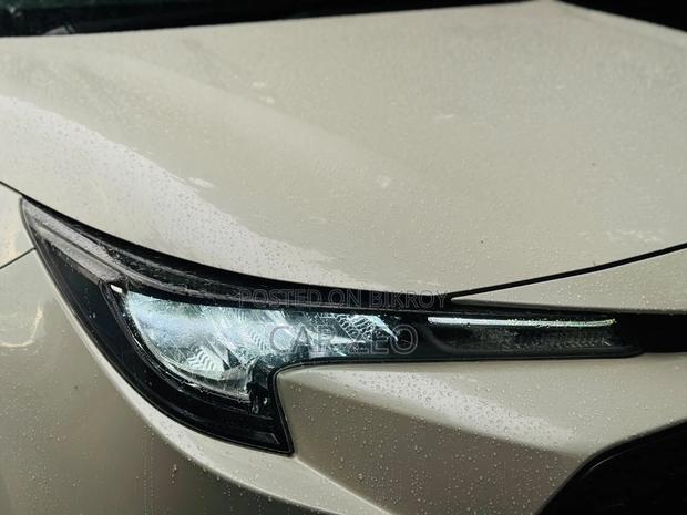 Toyota Corolla Touring G-X 2021 Pearl
