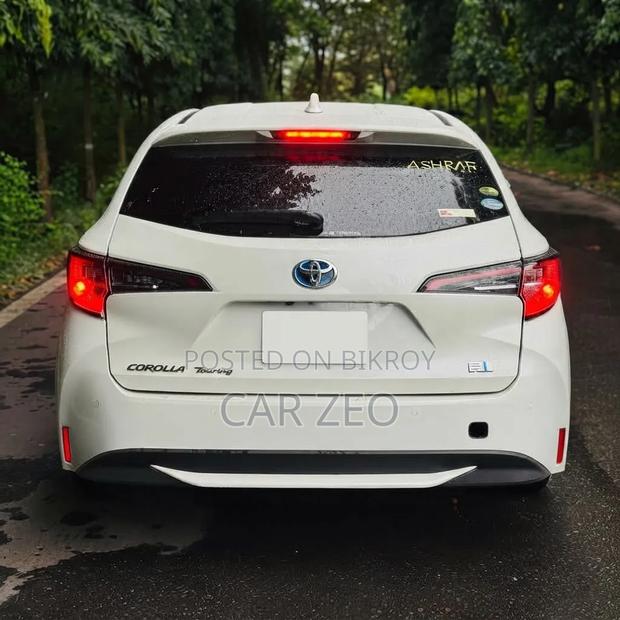 Toyota Corolla Touring G-X 2021 Pearl