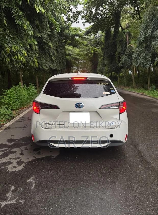 Toyota Corolla Touring G-X 2021 Pearl