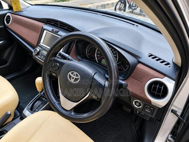 Toyota Axio 1.8 Luxel 2WD 2012 Beige