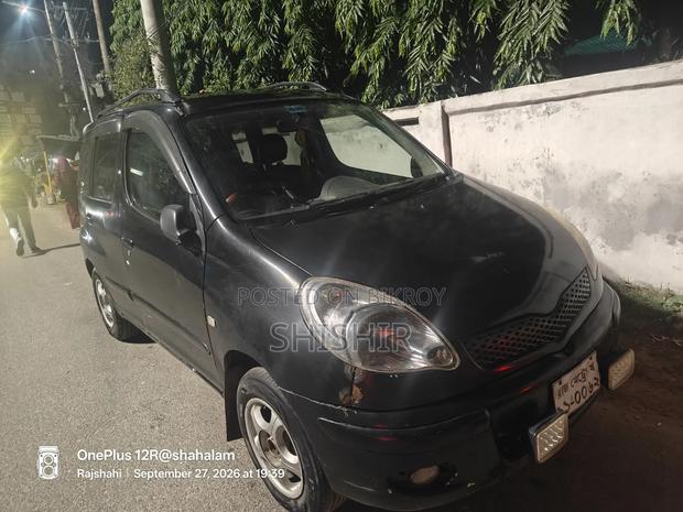 Toyota Fun Cargo 2005 Black