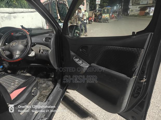 Toyota Fun Cargo 2005 Black