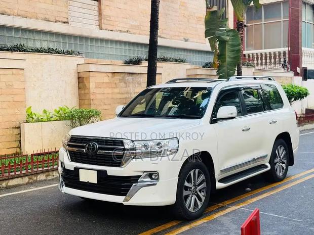 Toyota Land Cruiser 4.5 V8 VXR 2020 White
