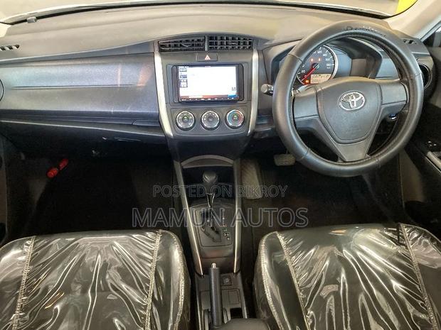 Toyota Corolla Fielder 1.5 Hybrid FWD 2021 White
